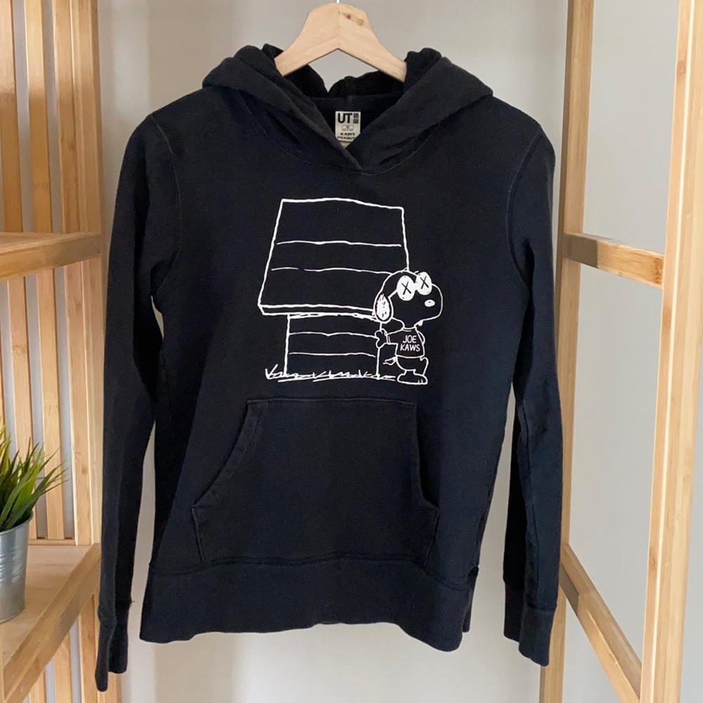 KAWS x Uniqlo Sweater